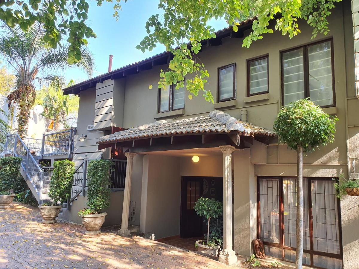 Waterhouse Guest Lodge - Indus Street Pretoria Luaran gambar
