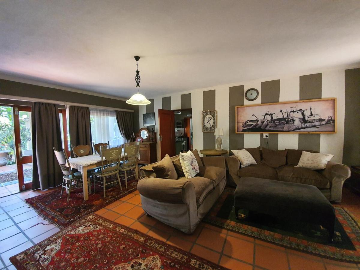 Waterhouse Guest Lodge - Indus Street Pretoria Luaran gambar